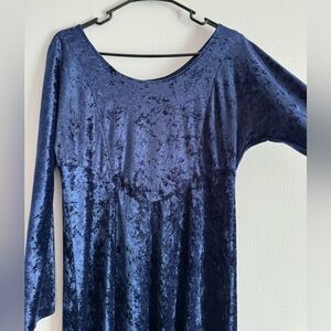 All That Jazz Navy Crushed Velvet Long Sleeve Maxi Dress